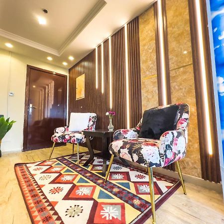 Luxury Two Bedroom شقة فخمة وكبيرة غرفتين Аджман Экстерьер фото