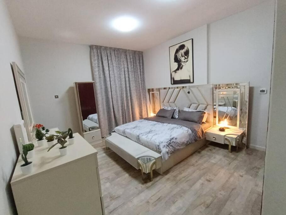 Luxury Two Bedroom شقة فخمة وكبيرة غرفتين Аджман Экстерьер фото