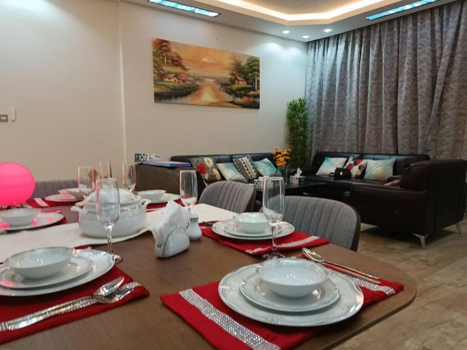 Luxury Two Bedroom شقة فخمة وكبيرة غرفتين Аджман Экстерьер фото