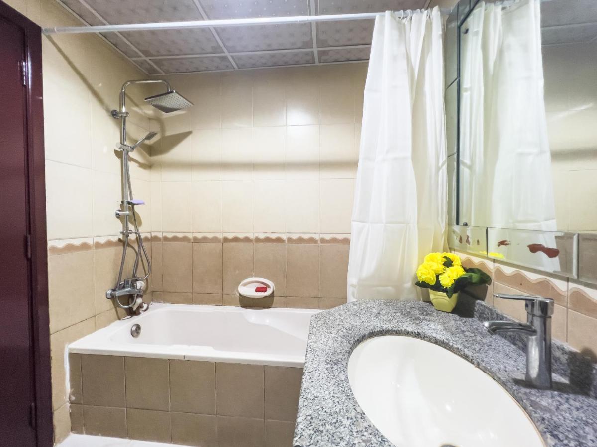 Luxury Two Bedroom شقة فخمة وكبيرة غرفتين Аджман Экстерьер фото