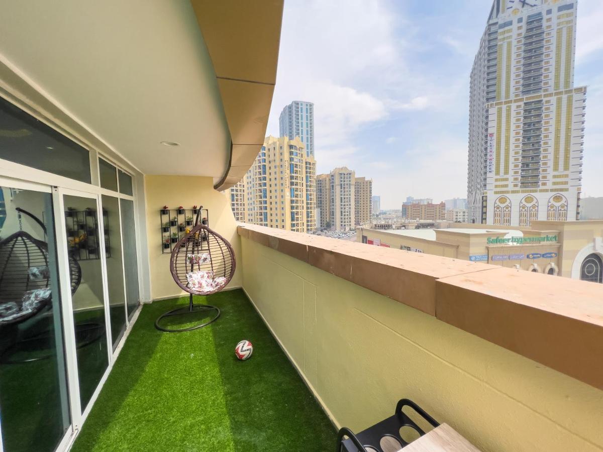 Luxury Two Bedroom شقة فخمة وكبيرة غرفتين Аджман Экстерьер фото